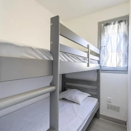 Studio A Proximite Des Commerces Et Activites - Studio 4 Personnes - Budg 954