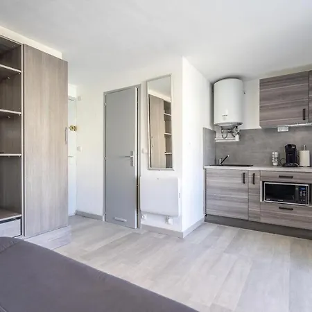 Studio A Proximite Des Commerces Et Activites - Studio 4 Personnes - Budg 954 アグド